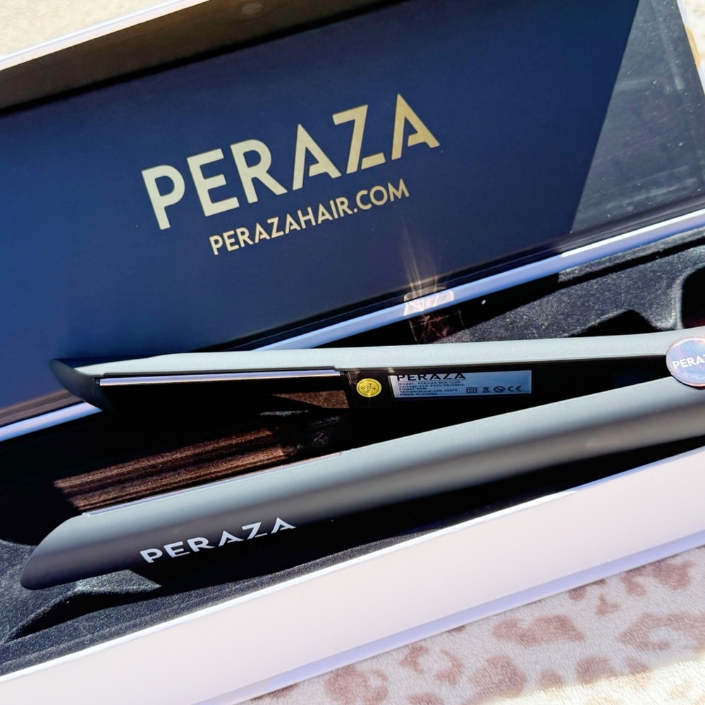 PERAZA FLAT IRON🩷🩷
